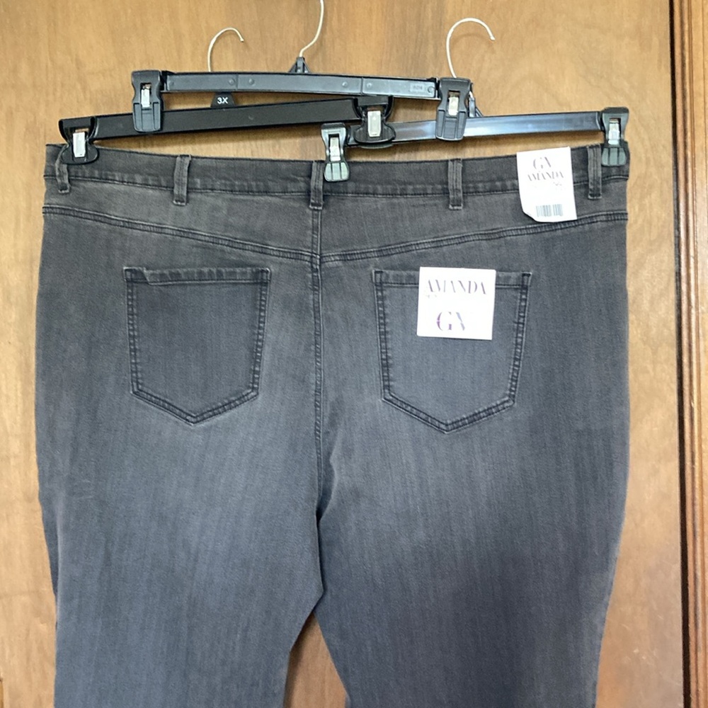Gloria Vanderbilt Amanda jean magical stretch classic rise tapered leg 24W short - Picture 12 of 15